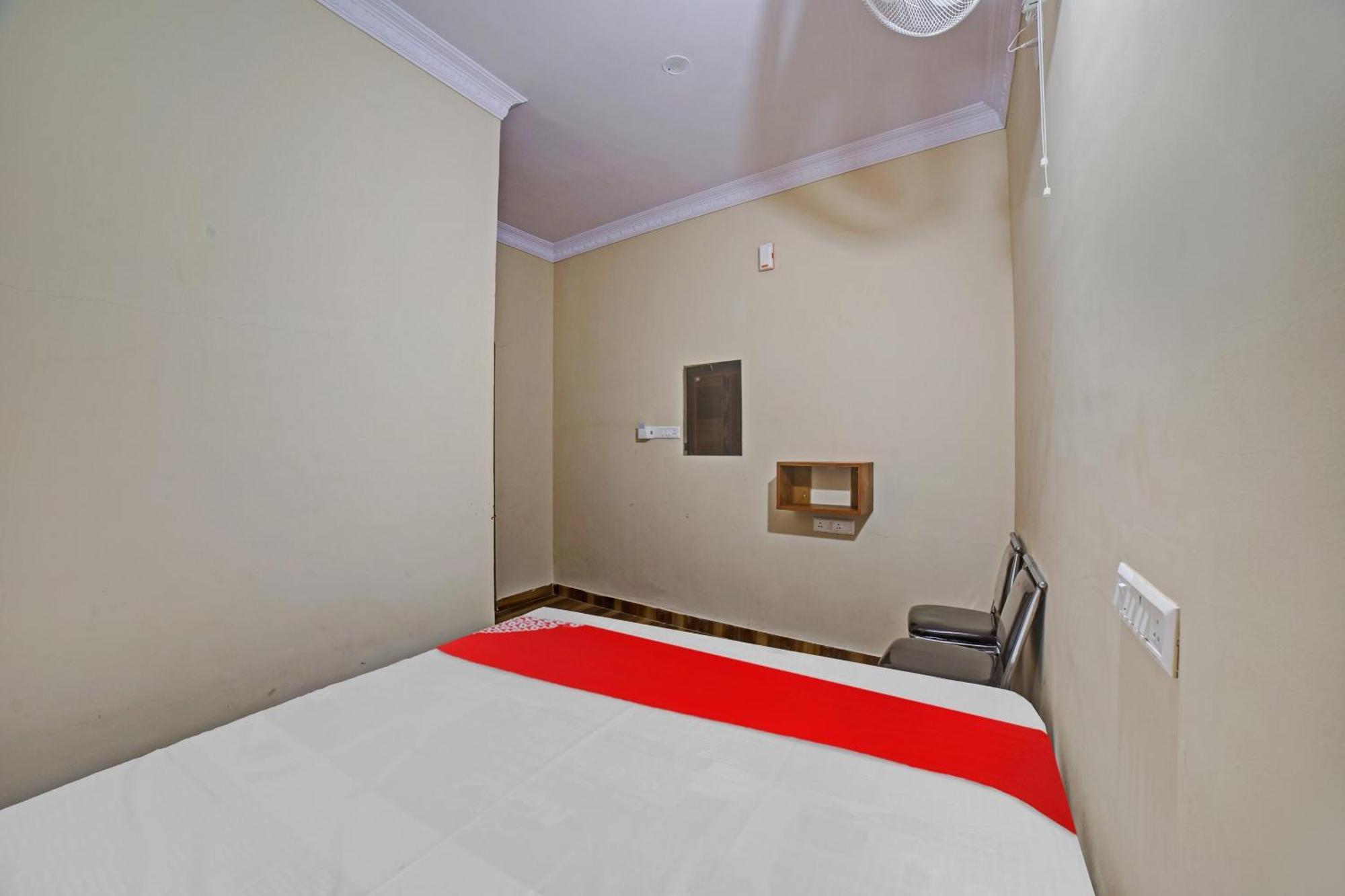 Spot On 81074 Sk Lodge Bangalore Dış mekan fotoğraf